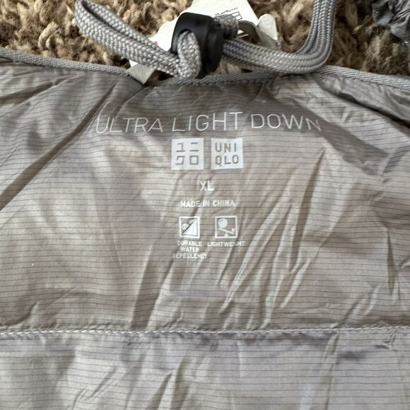 Uniqlo Ultra Light Down Jacket Grey Women XL Packable Puffer Lightweight NWT Bag - Picture 3 of 7